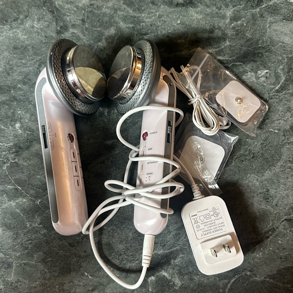 YiYLunneo Body Reformer Cavitation Massager Ionic Sonic Vibration